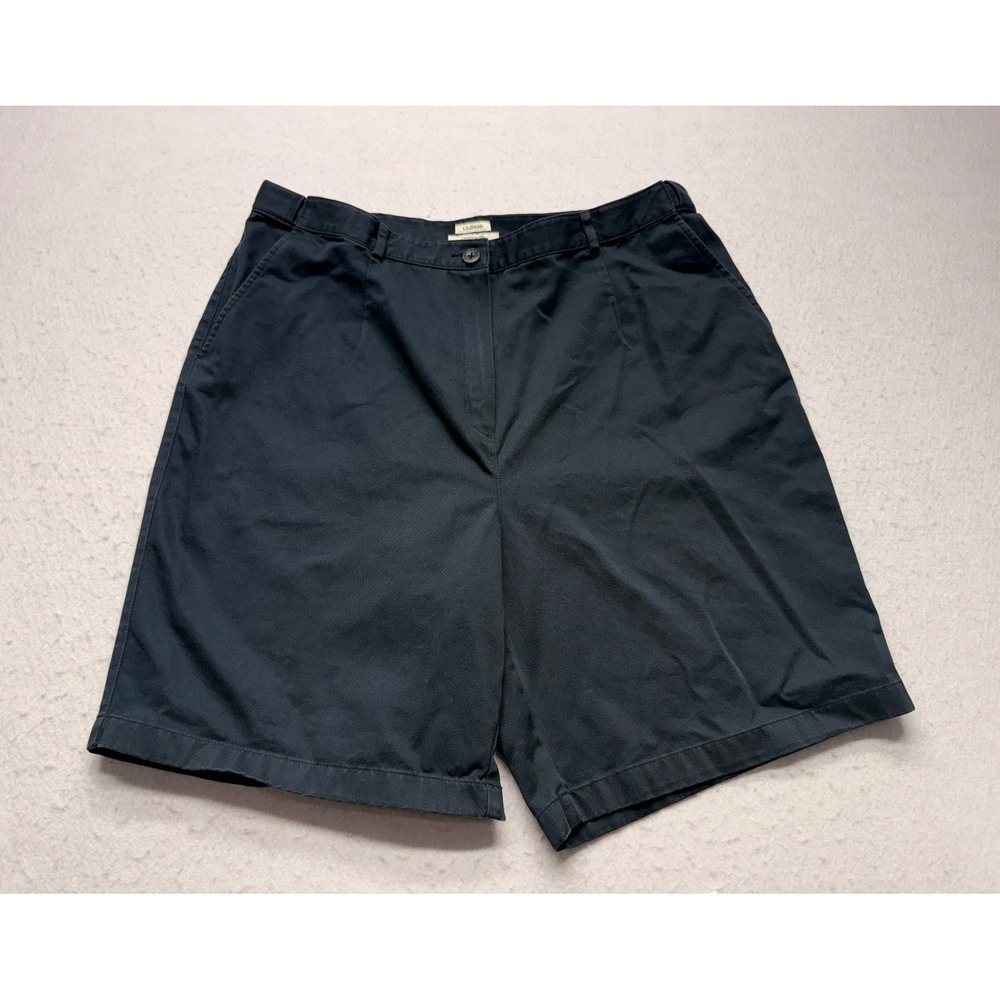 LL Bean Original Fit Chino Shorts Women's Size 18 Blue Cotton Pleated 274910